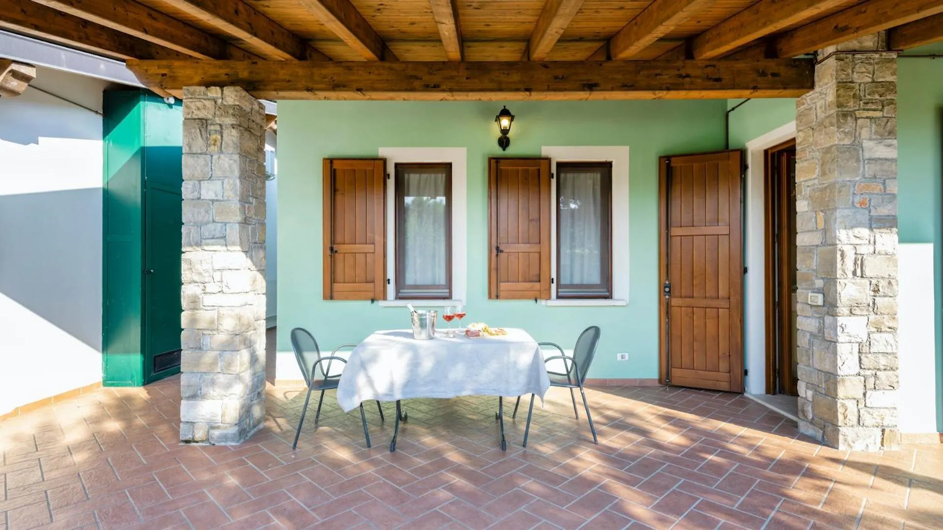 Park Residence Il Gabbiano Moniga del Garda Italy