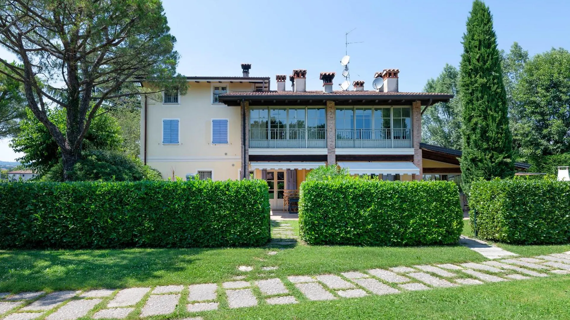 Park Residence Il Gabbiano Moniga del Garda 4*,  Italy