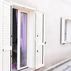 Izzhome Regina Margherita Pula