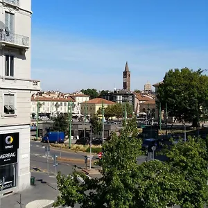 Guest house Navigli Darsena, Milan