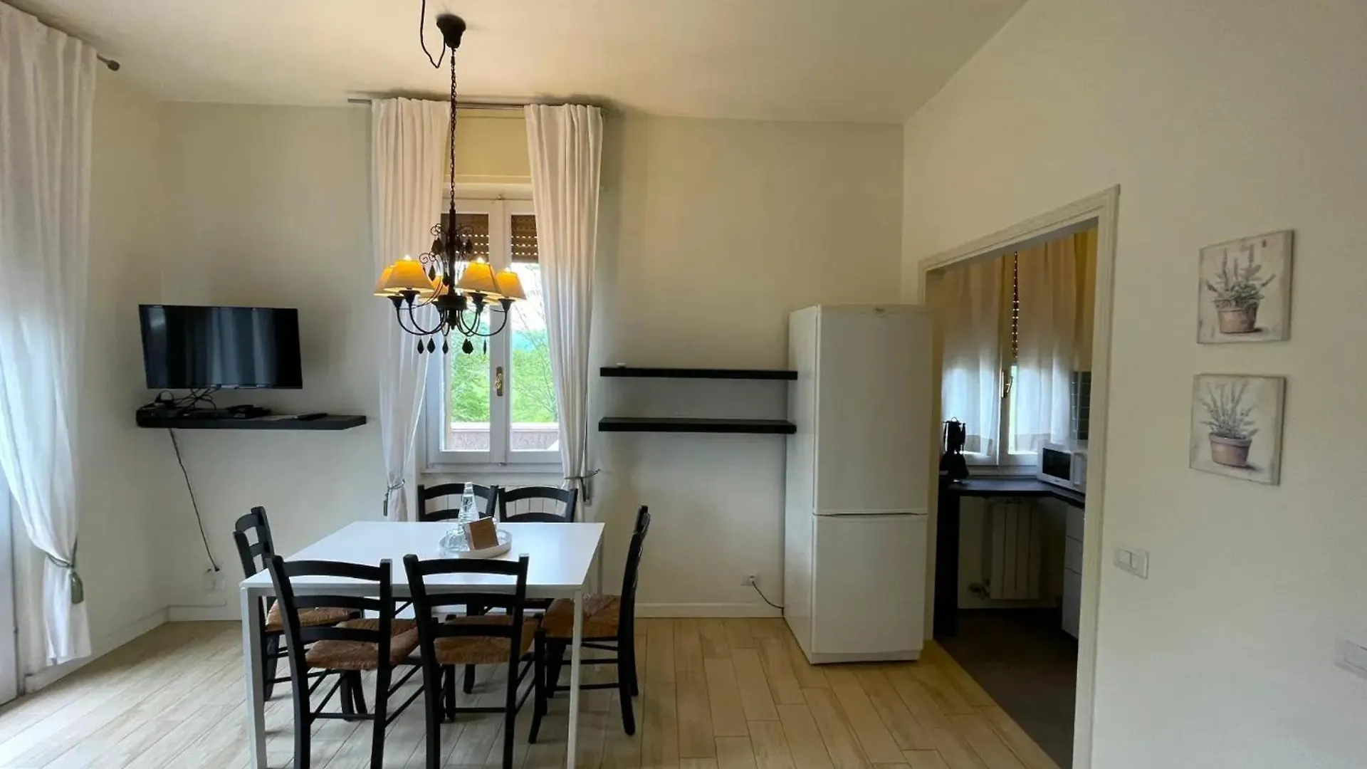 Ξενοδοχείο με διαμερίσματα Park Residence Il Gabbiano Moniga del Garda